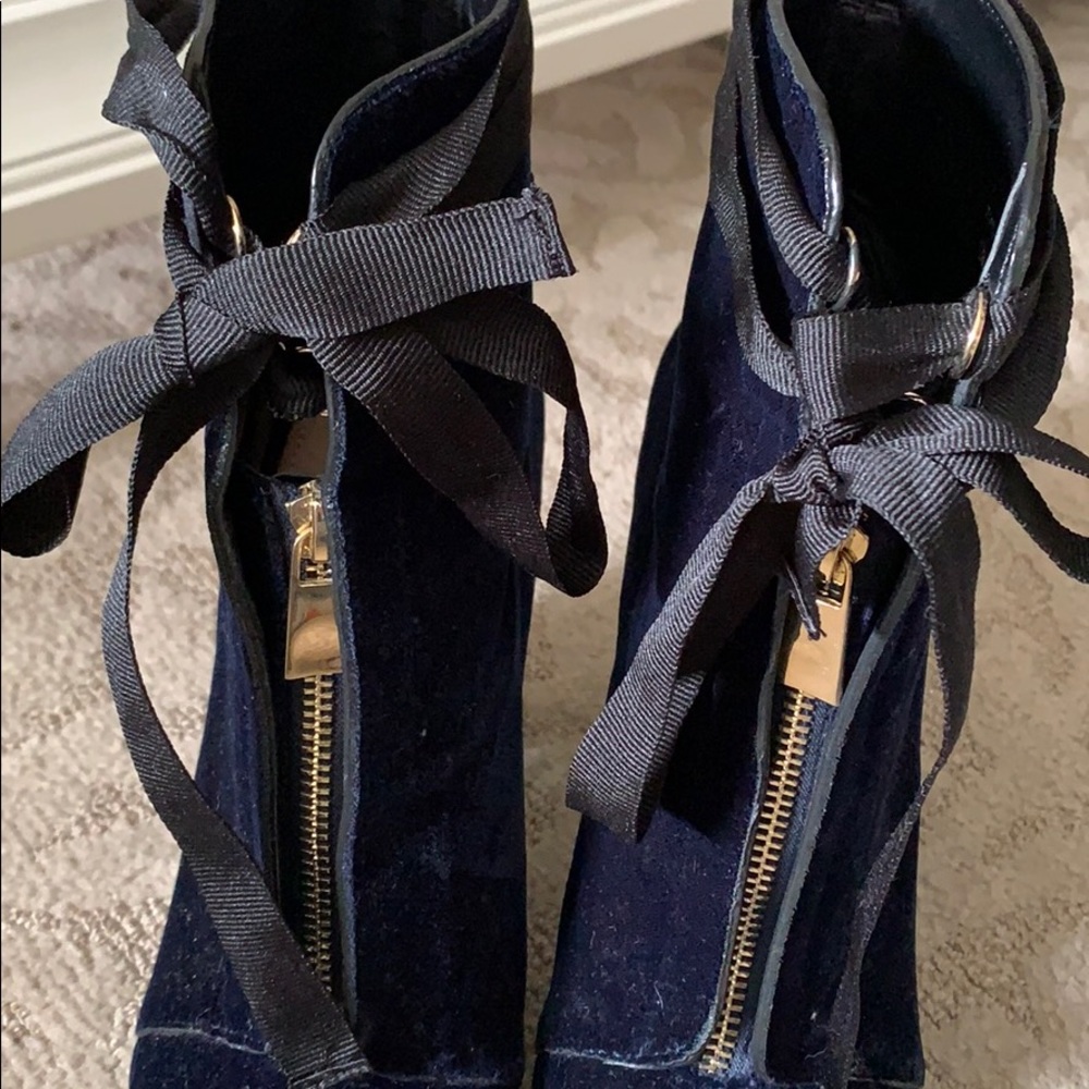 Navy & black velvet Zara booties